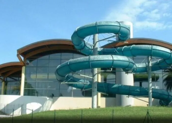 T2 30m2 Au Calme, Vue Montagnes, Apercu Mer Apartament